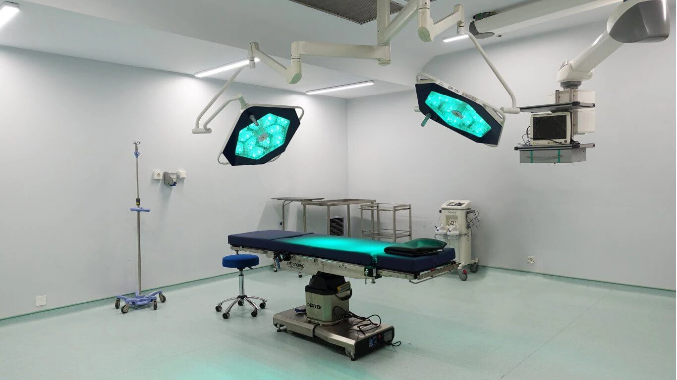 Fasilitas Pelayanan kamar operasi bedah Klinik Utama DR Indrajana