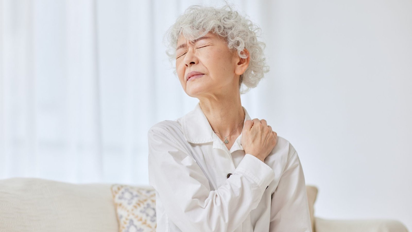 Fisioterapi Lansia - Klinik Utma DR Indrajana